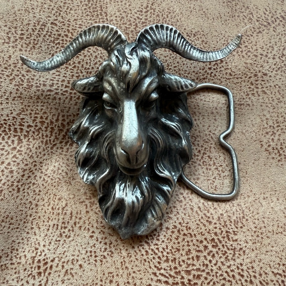 Silver Ram Head Belt Buckle